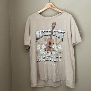 Time and Tru Beige Graphic T-Shirt